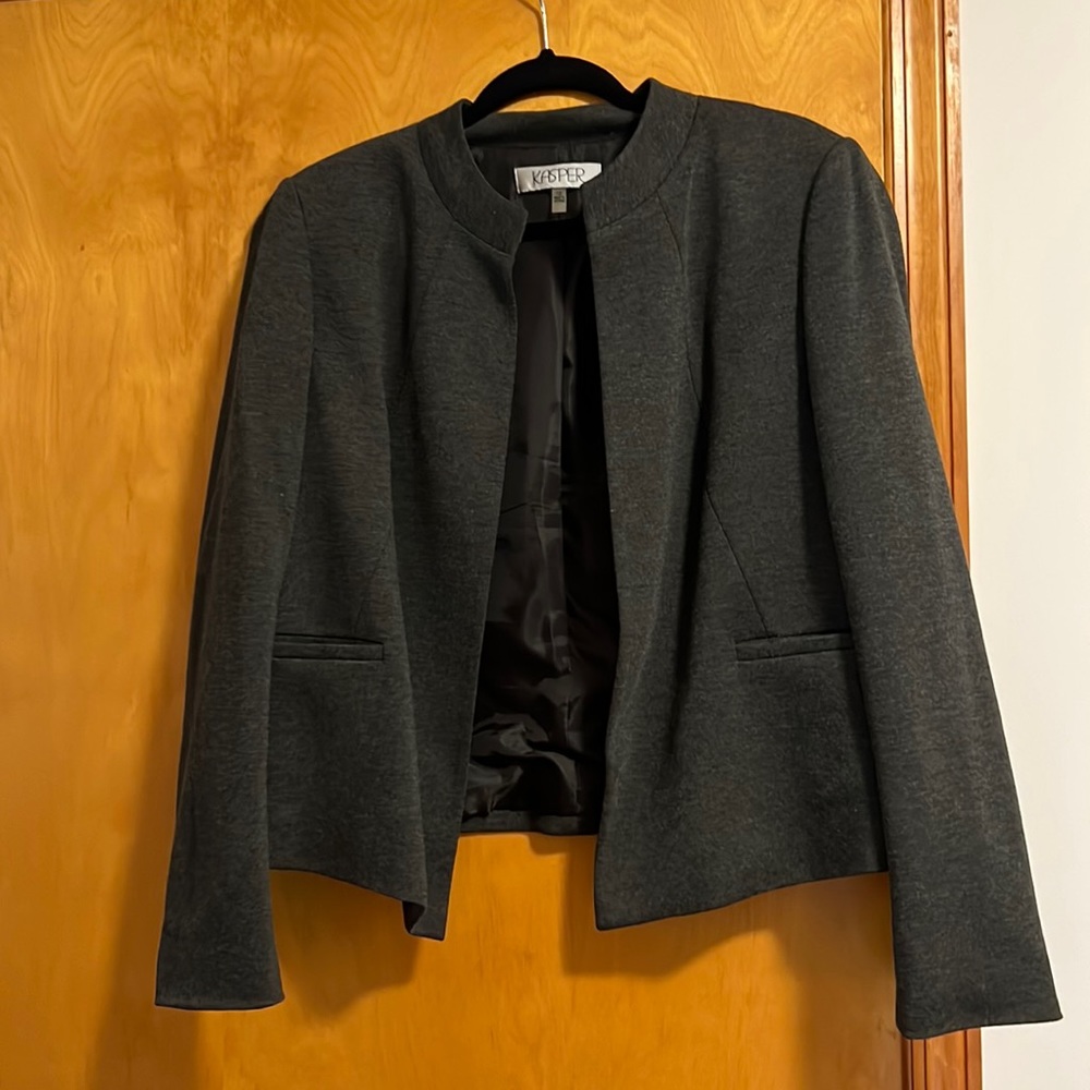 Like new grey blazer
